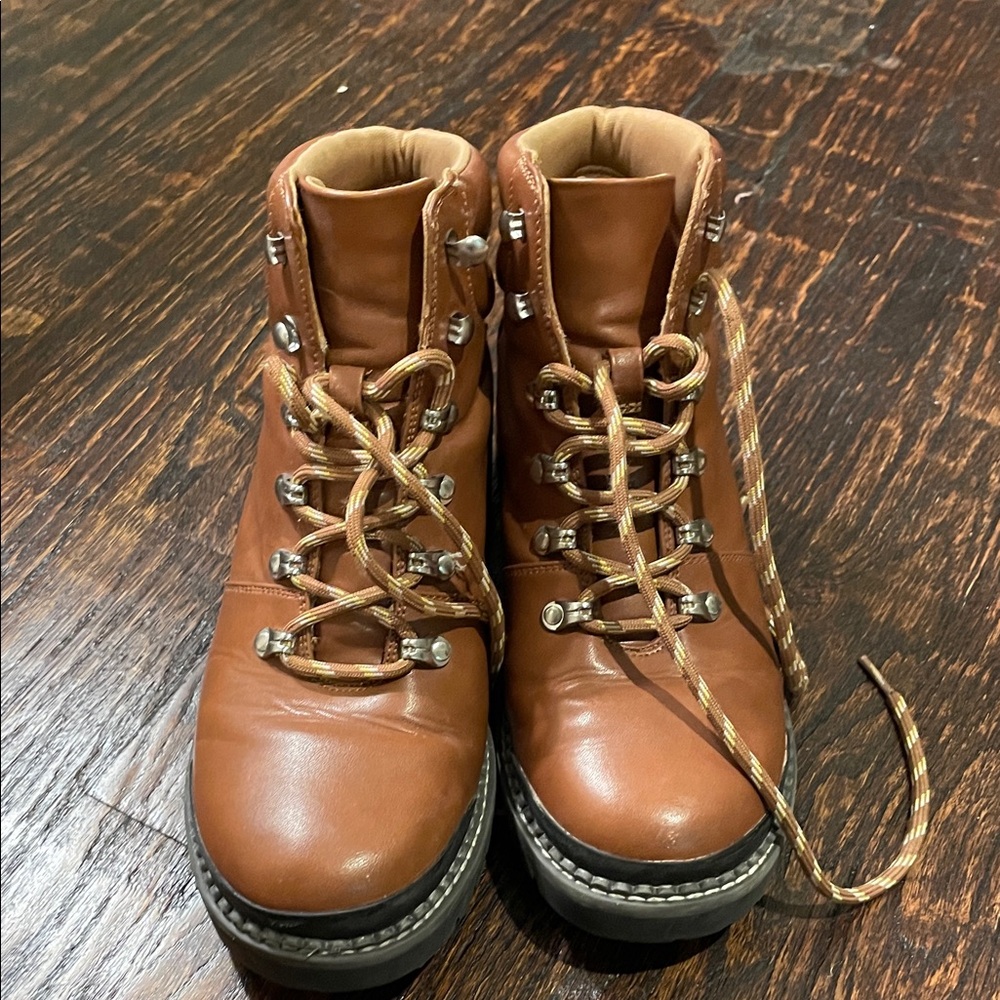 Universal Thread Brown Combat Boots